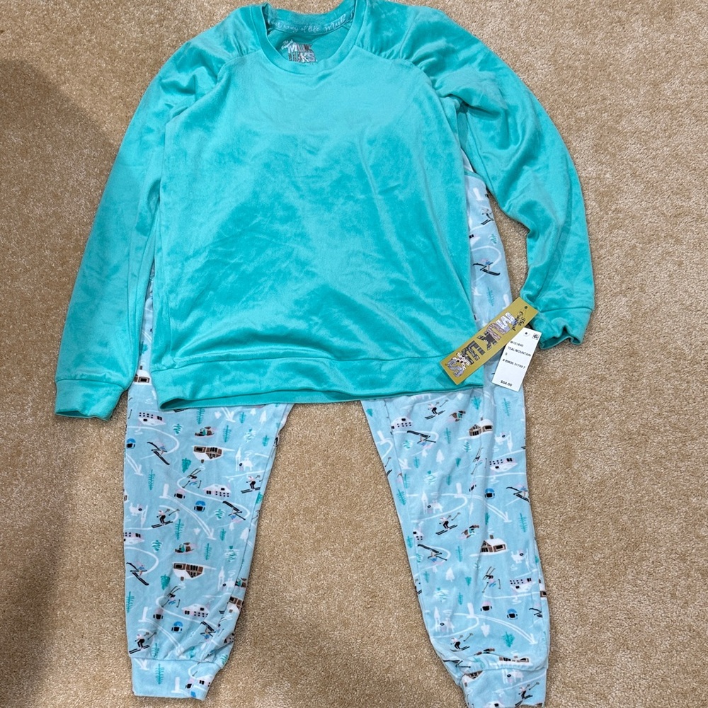 Muk Luks Teal and Light Blue Pajama Set